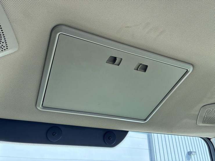 2022-john-deere-600r-image-82