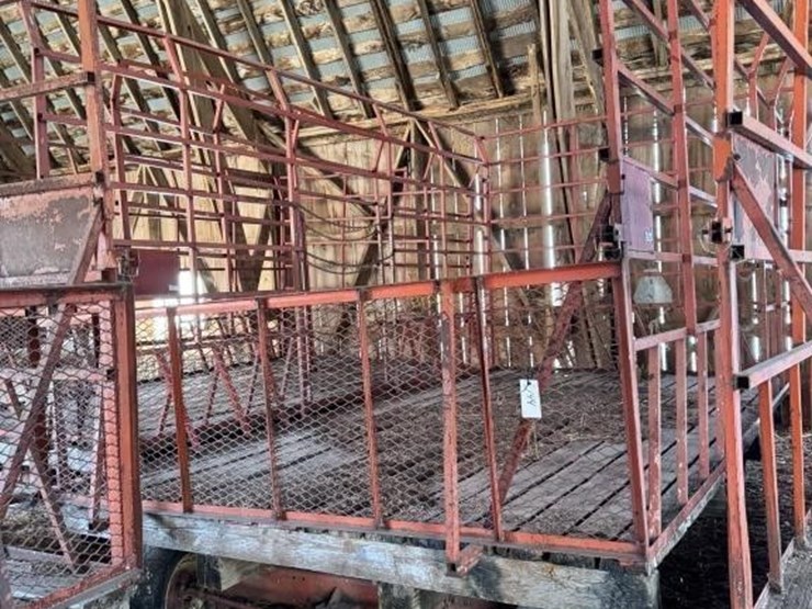 k&k-16'-bale-rack-&-gear-image-1