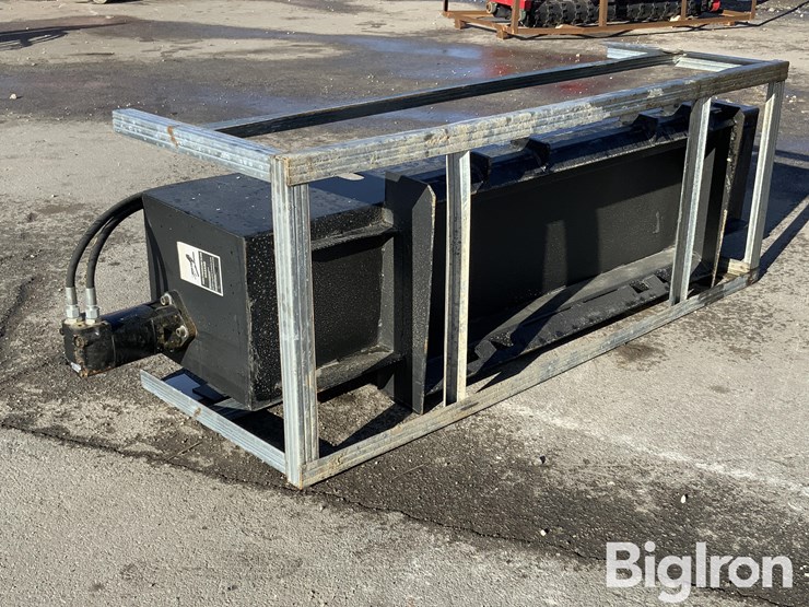 2025-massey-ferguson-730-image-7