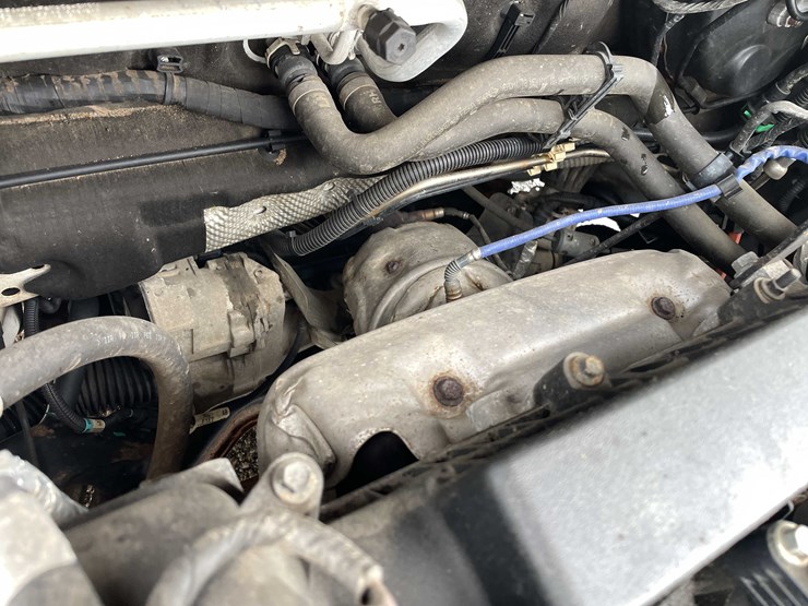 #1428-•-2015-white-ford-focus-se-sedan-(has-wi-title)-image-55