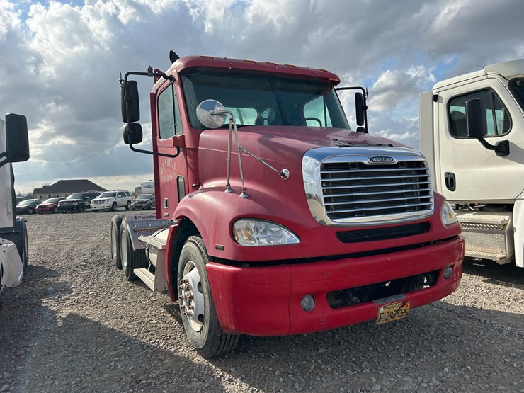 #36890-•-2006-freightliner-columbia-daycab-1fujf0cv16lv57509-inv#-36890-image-3