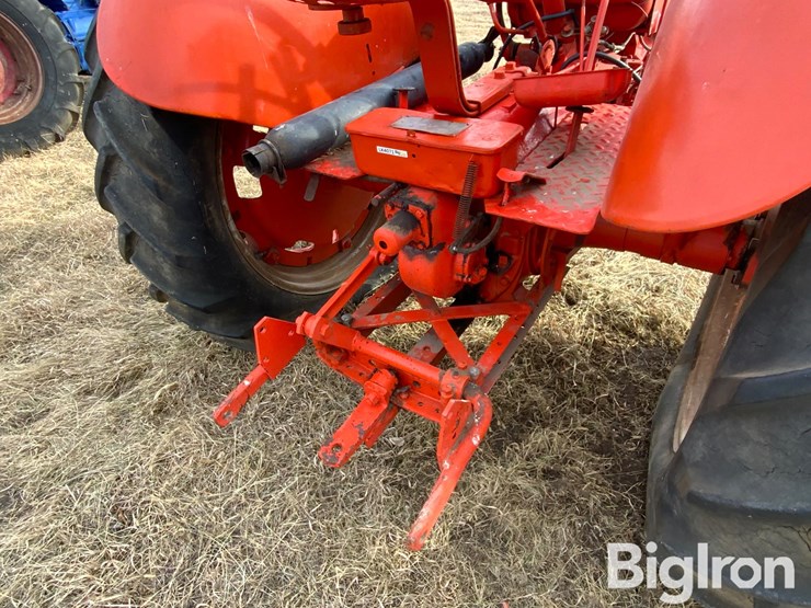 1940-case-dc-2wd-tractor-image-11