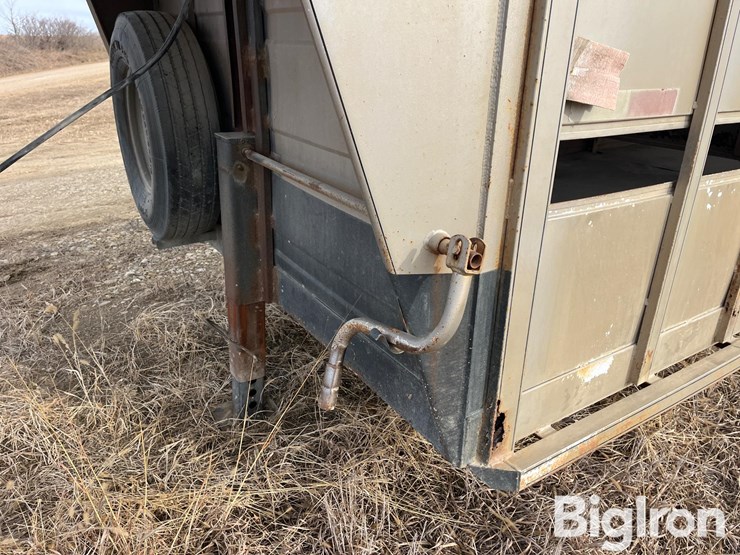 2006-titan-trailer-image-11