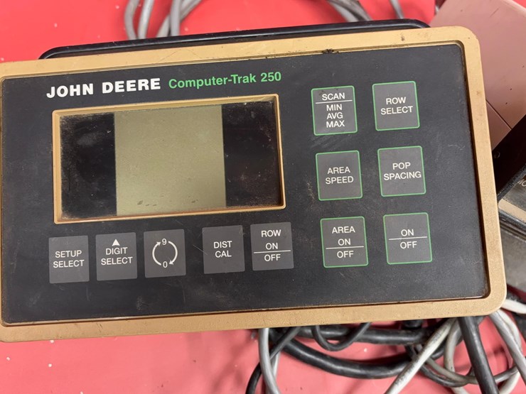 john-deere-7200-image-12