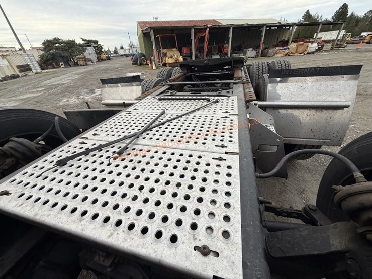 2017-international-prostar-image-39