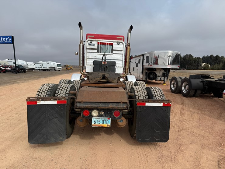 2000-kenworth-w900-image-4