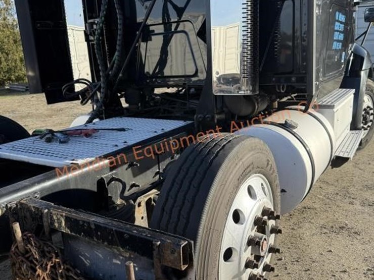 2017-international-prostar-image-10