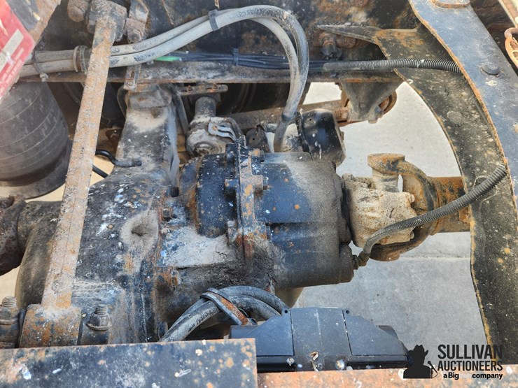 2003-freightliner-columbia-120-image-14