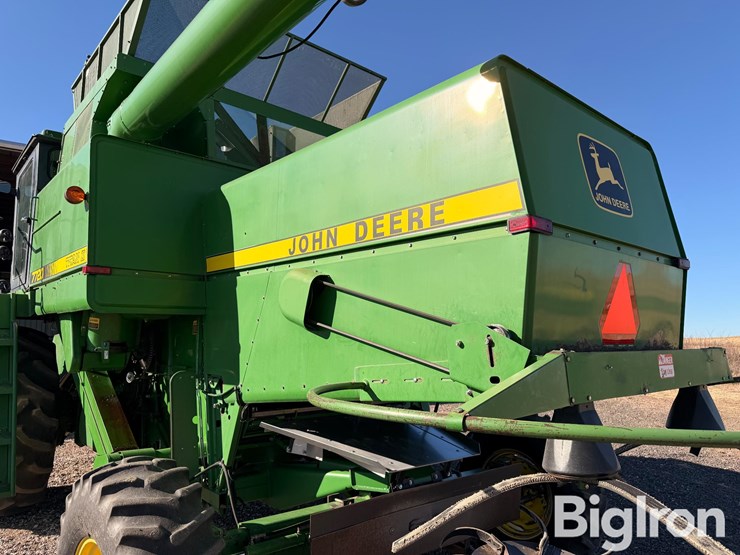 1988-john-deere-7720-titan-ii-image-13