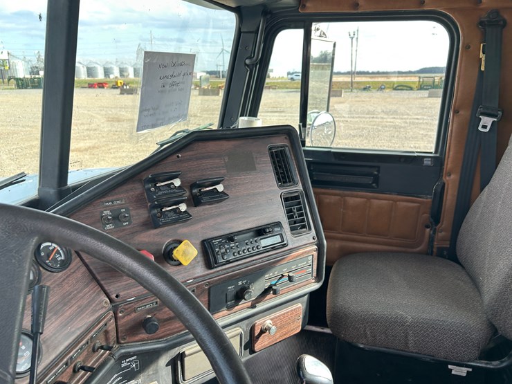 #39248-•-2000-freightliner-fd1-t/a-single-cab-truck-tractor-1fuy3mcb2ylb03327-image-63