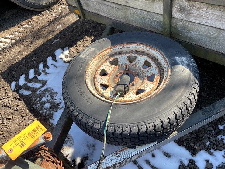 #6056-•-2001-chilton-single-axle-utility-trailer-(no-title)-image-11