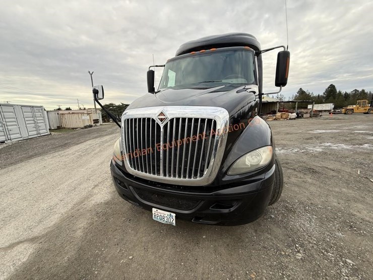 2017-international-prostar-image-14