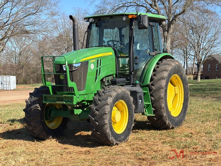 john-deere-6120e-image-2