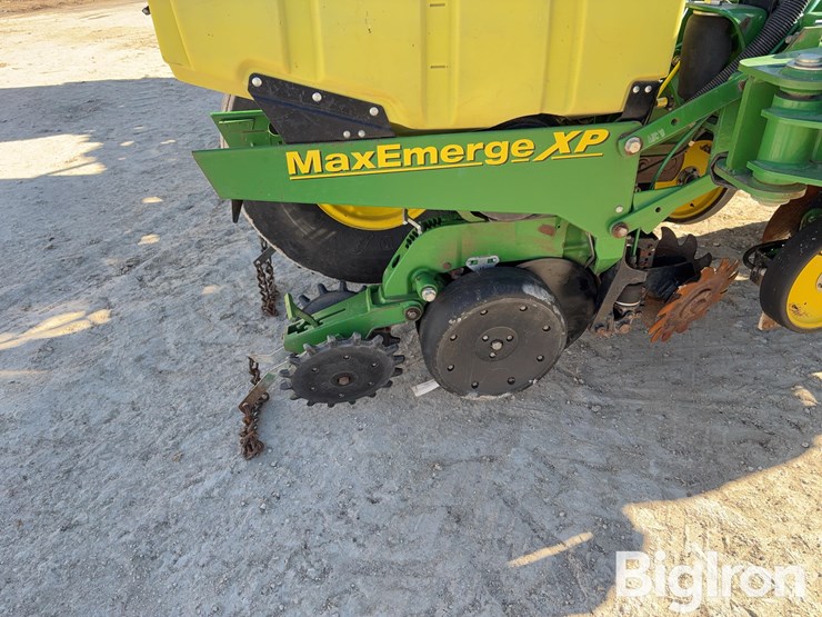 2013-john-deere-1770nt-image-16