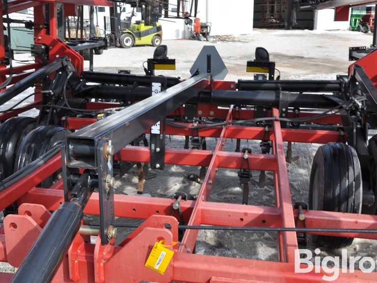 case-ih-200-image-15