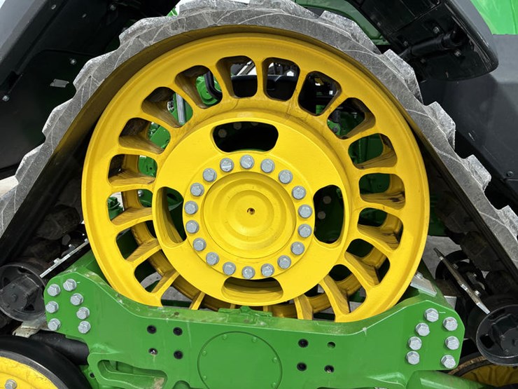 2024-john-deere-8rx-410-image-58