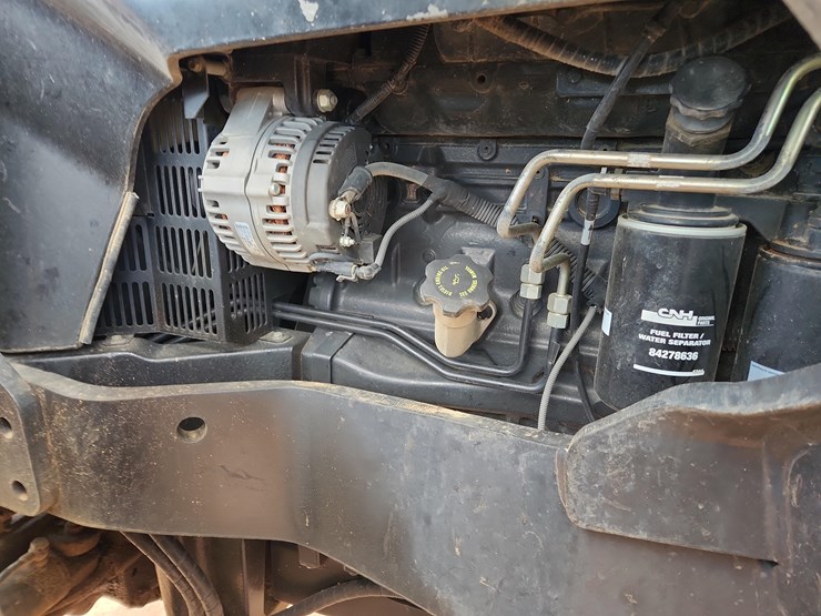 2010-new-holland-t7050-image-44