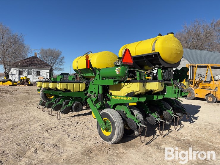 2013-john-deere-1770nt-image-7