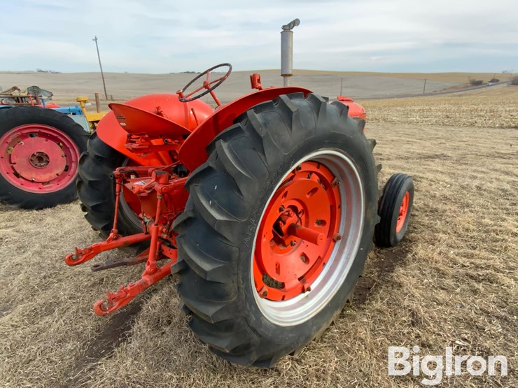 1947-case-dc-2wd-tractor-image-5