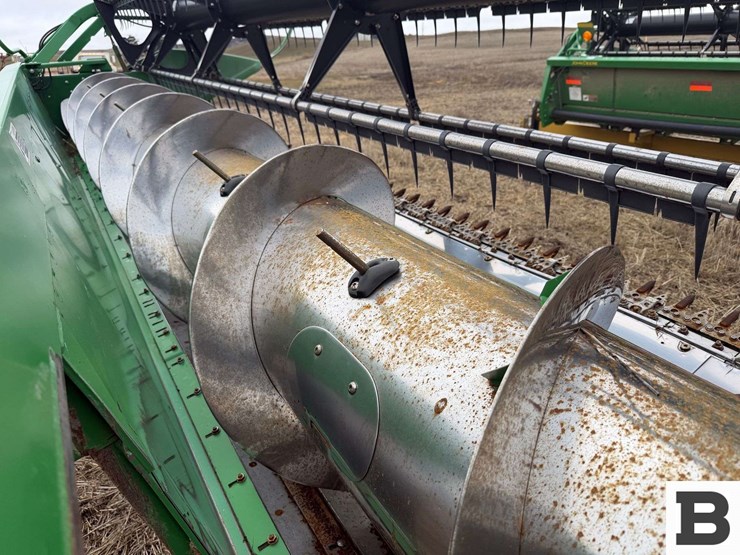 john-deere-635f-image-25