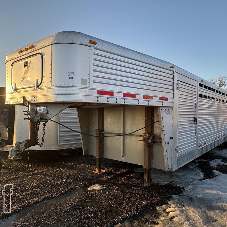 2001 FEATHERLITE 32 ft