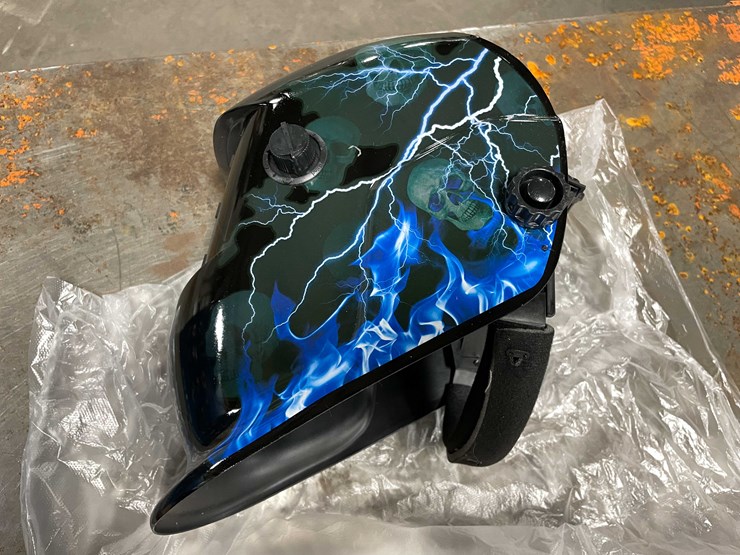 #2331-•-new-welding-helmet-(cw)-image-3