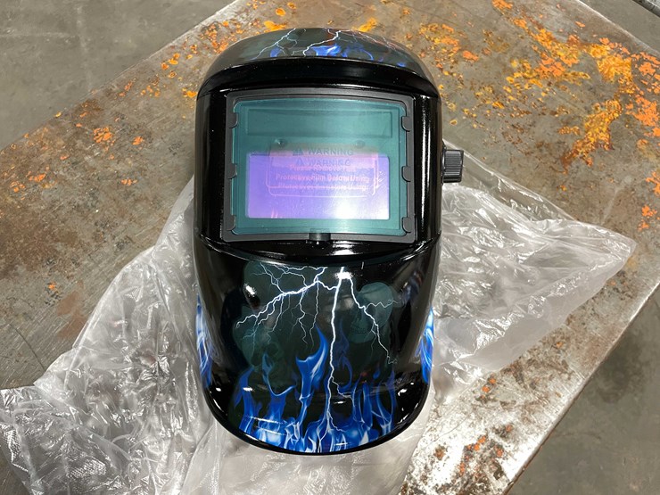 #2331-•-new-welding-helmet-(cw)-image-2
