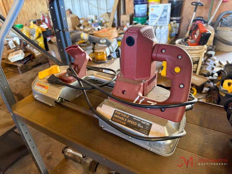 chicago-electric-portable-variable-speed-electric-band-saw-image-1