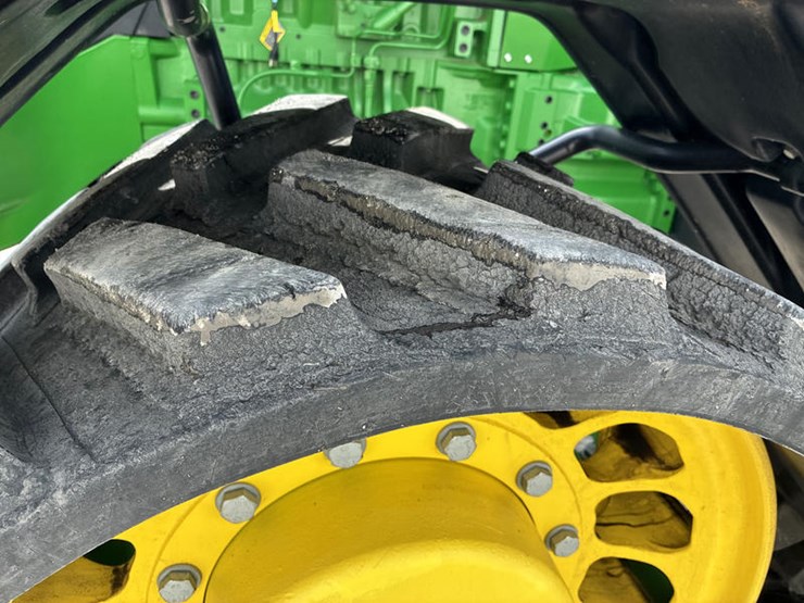 2024-john-deere-8rx-410-image-40