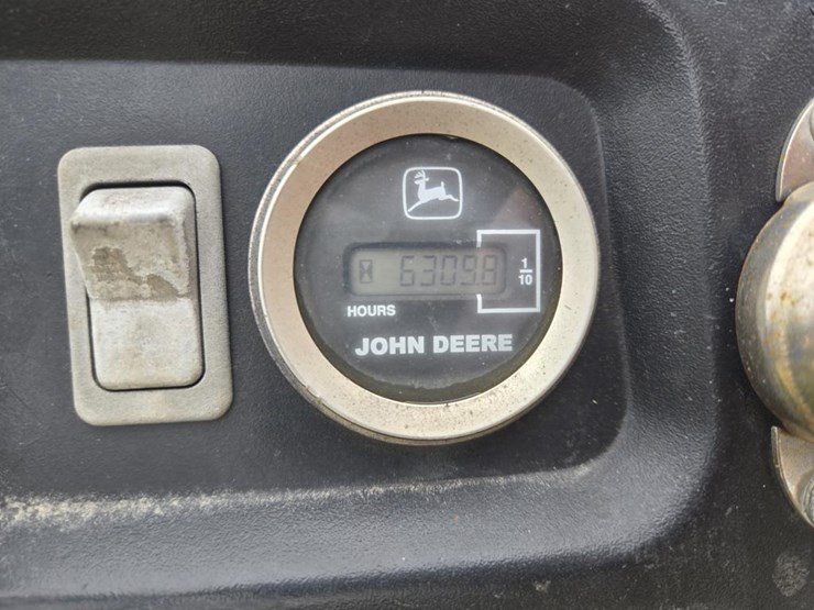 john-deere-gator-image-9