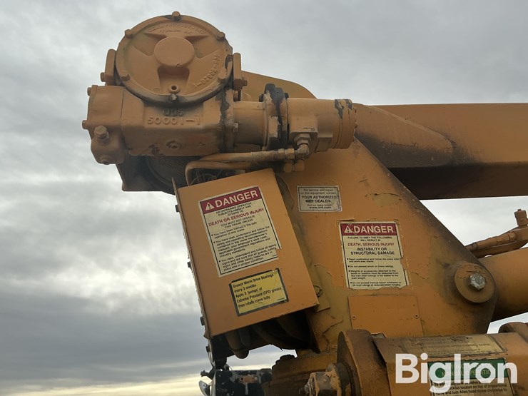 1990-international-8100-image-12