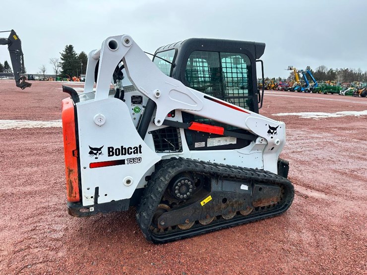 2015-bobcat-t590-image-4