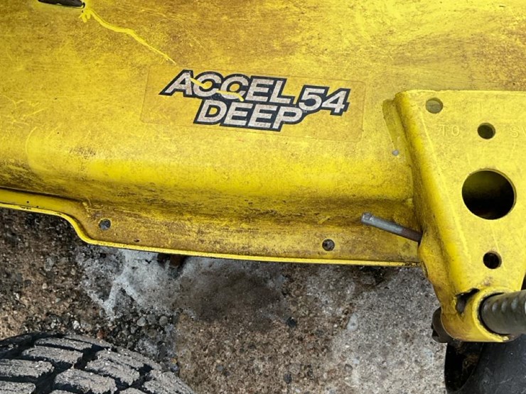 john-deere-x390-image-25