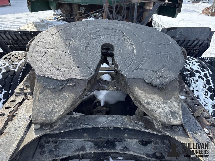 2014-mack-pinnacle-cxu613-image-9