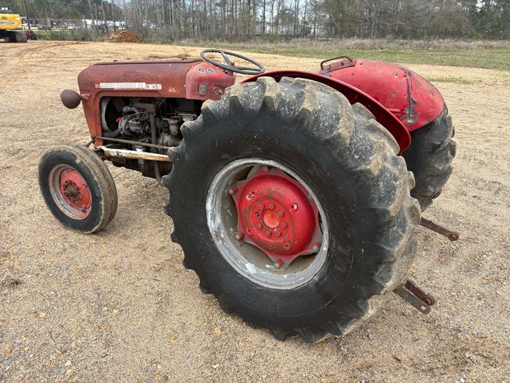 massey-ferguson-35-image-2