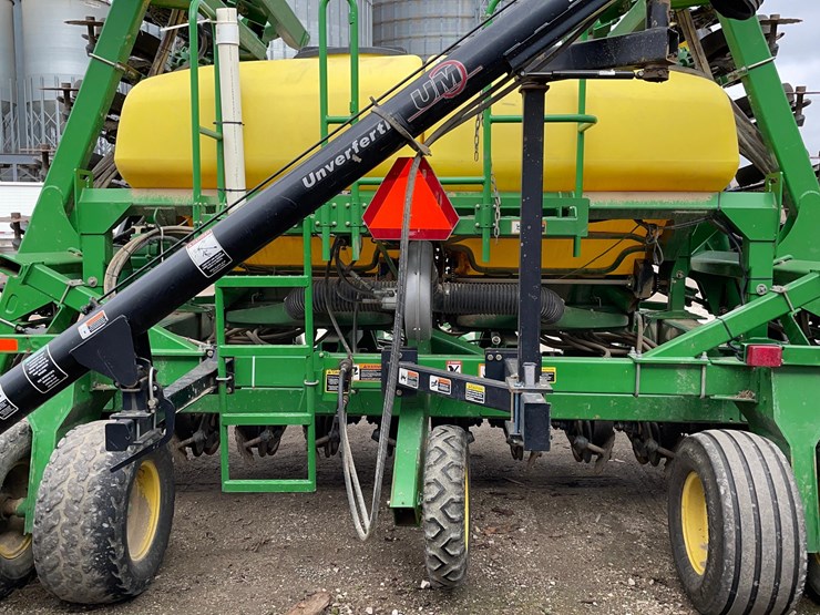 john-deere-1690-image-8