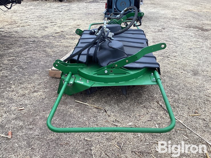 john-deere-powercast-combine-spreader-image-4