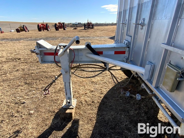 1973-cornhusker-grain-image-16