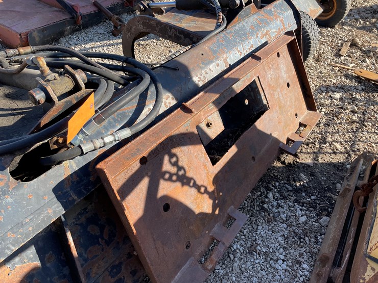 #6102-•-universal-mount-smooth-edge-grapple-bucket-image-9