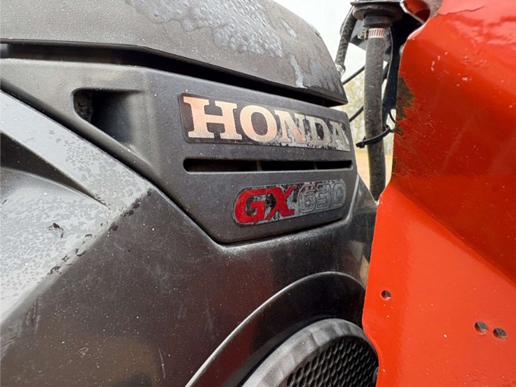 2013-ditch-witch-rt20-image-15