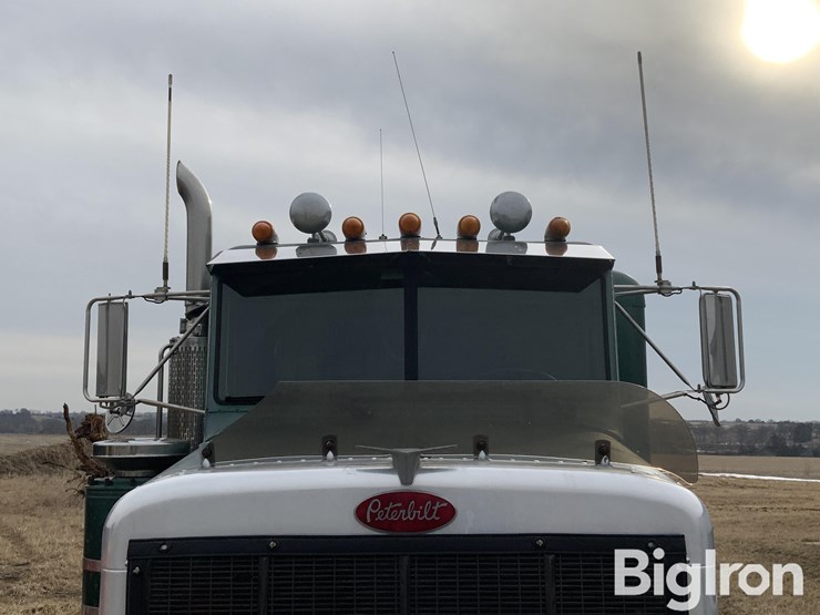 1989-peterbilt-379-image-18