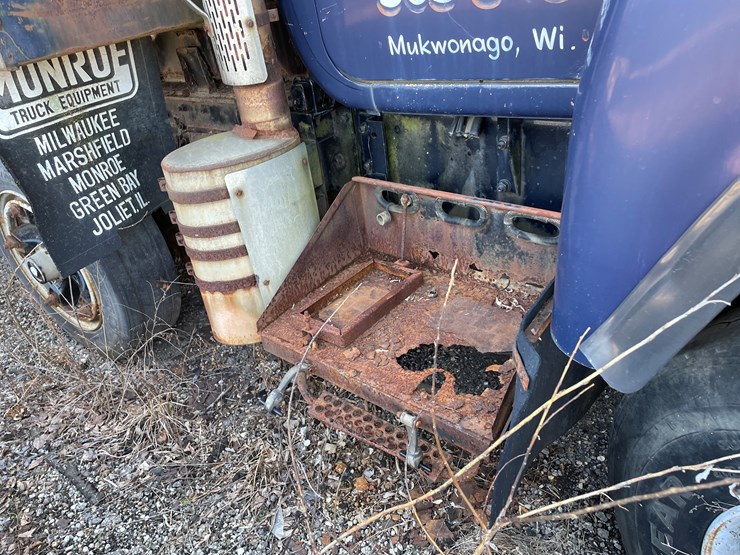 1993-mack-dm690s-image-12