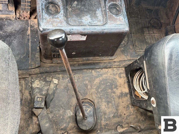 1985-international-s2300-image-58