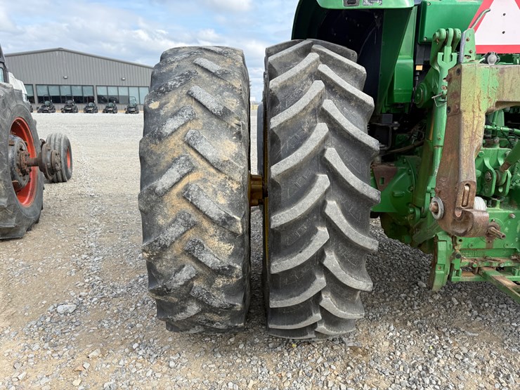 john-deere-7430-image-12
