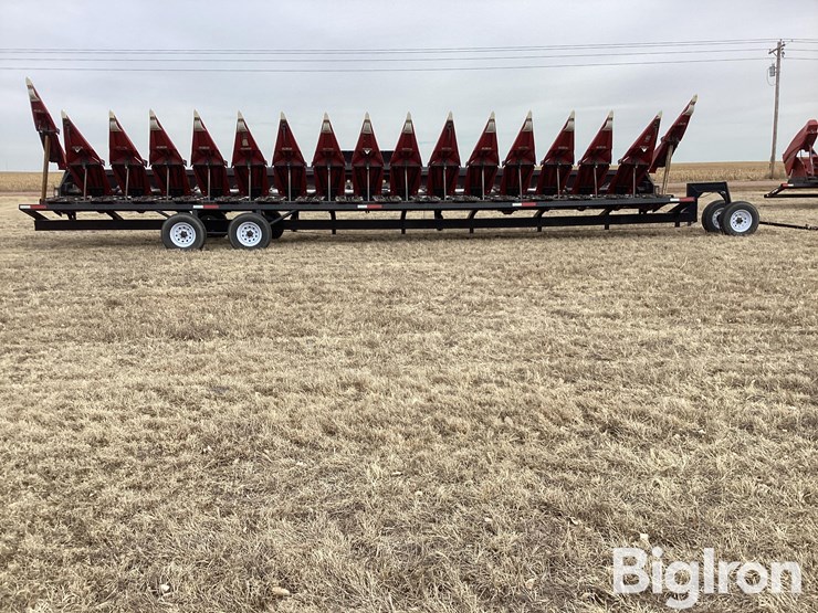 2010-drago-n16tr-16r30-corn-head-w/harvest-ag-42’-header-trailer-image-2