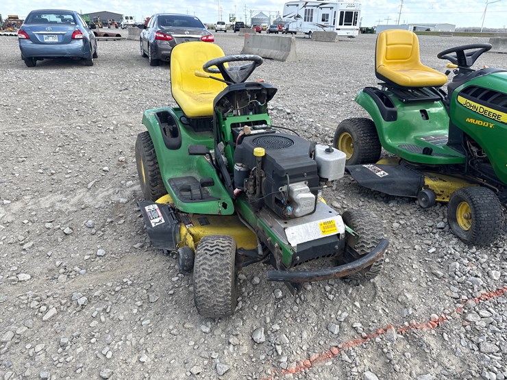 john-deere-lt160-image-2