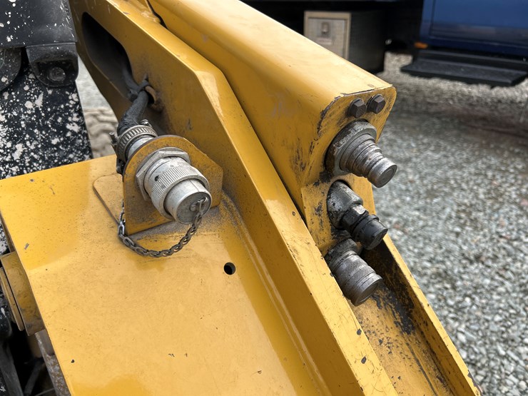 caterpillar-262d-image-17