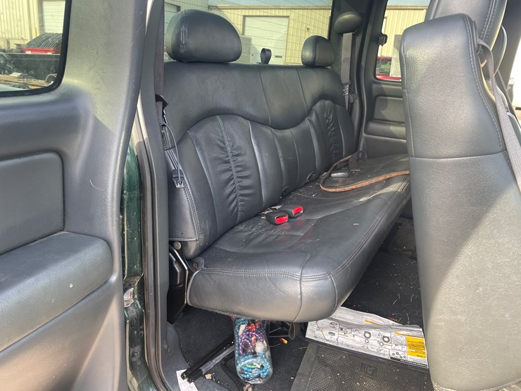 #1430-•-2002-green-gmc-sierra-(has-wi-title)-(of)-image-15