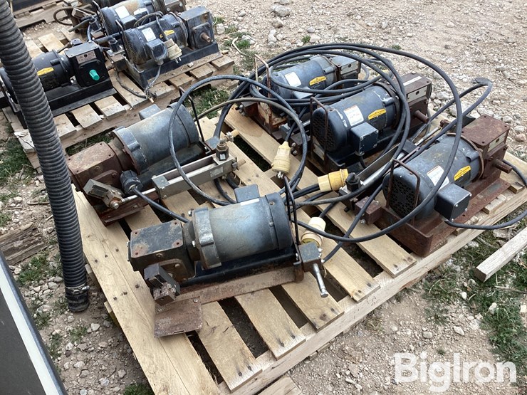 cds-john-blue-0162-chemigation-pumps-image-5