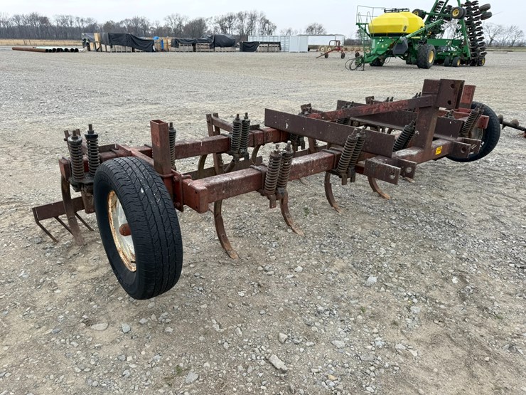 #35036-•-~16'-chisel-plow-inv#-35036-image-1